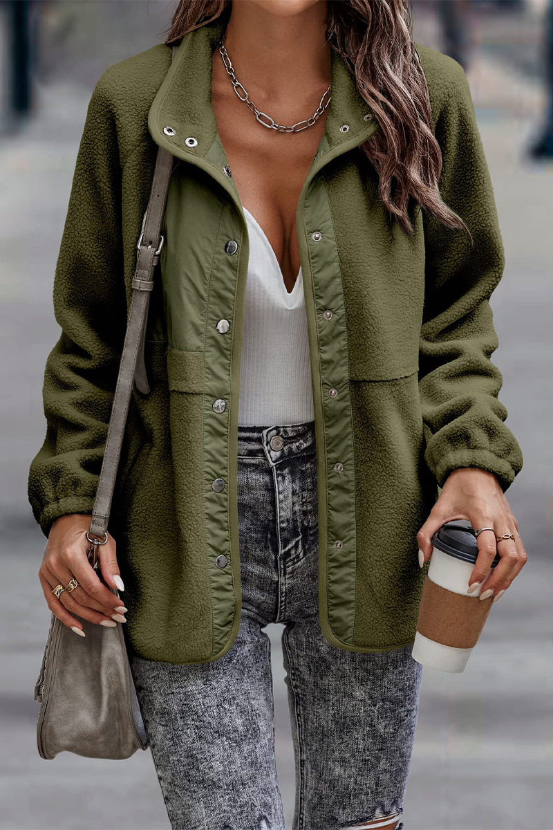 Luvik | Yksivärinen Patches-tasku Puolihihainen Kiertovisko (7 väriä)