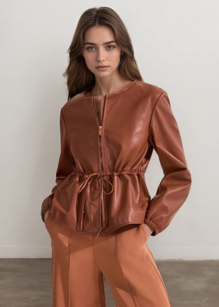 Luvik | Konjakki Keinonahkainen Vetoketjula takki, jossa Nyörivyöt