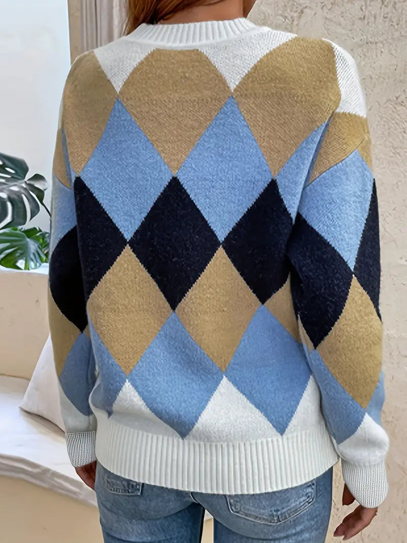 Luvik | Kuvioitu pyöreäkaula-aukollinen neule ajattomaan eleganssiin