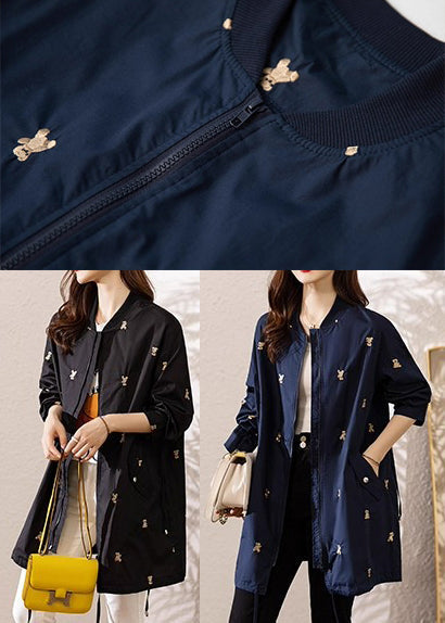 Luvik | Trench-coat ja spandex brodeerattu tummansininen karhu