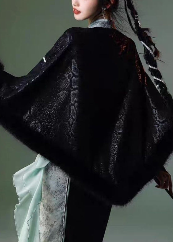 Luvik | Takki keinonahkaa musta brodeerattu patchwork