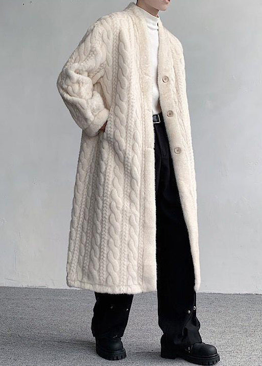 Luvik | Miesten beige strutsivektori-käyttöön suunniteltu V-kaula-aukko takki nappeilla talvella