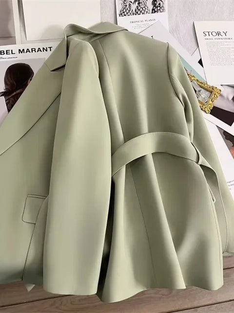 Luvik | elegantti bleiseri naisille