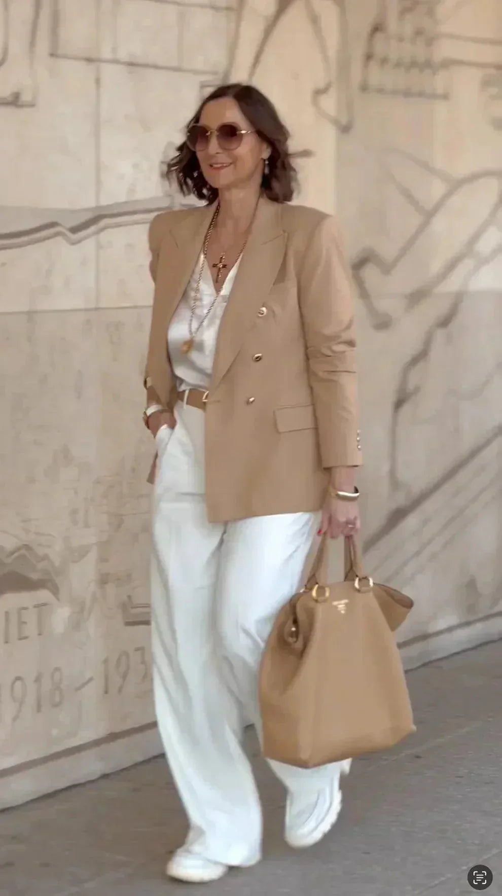 Luvik | Naisten pikkutakki - Tyylikäs - Kaksoispainikekiinnitys, Ammattimainen - Erinomainen virallisiin tilaisuuksiin