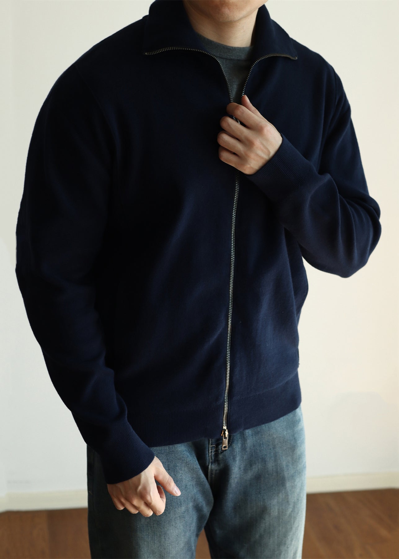 Luvik | Sininen vetoketjullinen takki taskuilla, miesten yksiväriset liivit