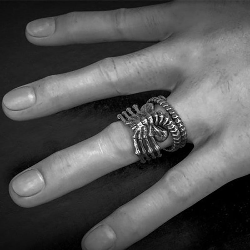 Luvikno | Alien-Facehugger-Ring