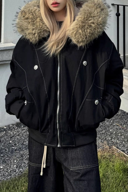 Luvik | Lyhyt Puffer-takki turkiskauluksella