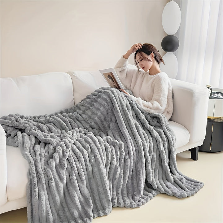 LuxeFleece – Elegant fransk stil teppe for Comfort Luvikno