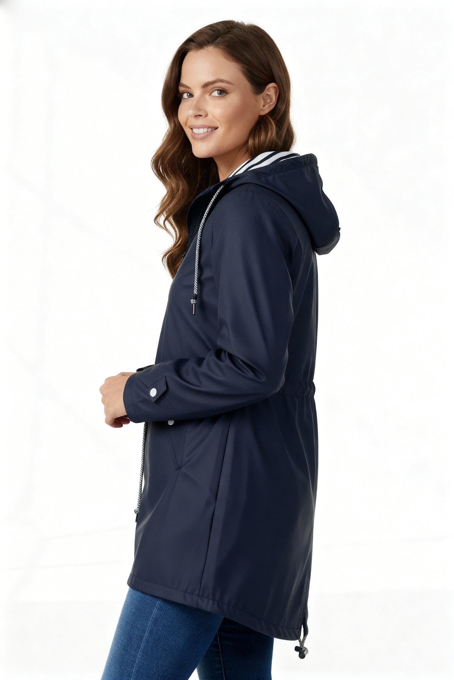 Vedenpitävä takki hupulla