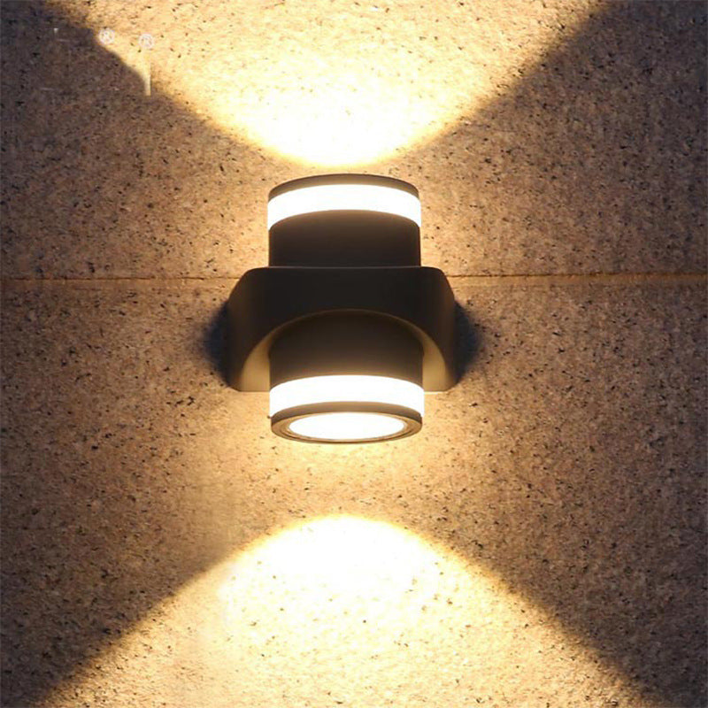 Moderne Sylinderformet Die-Cast Aluminium LED Vanntett Utendørs Hage Vegglampe | Luvikno