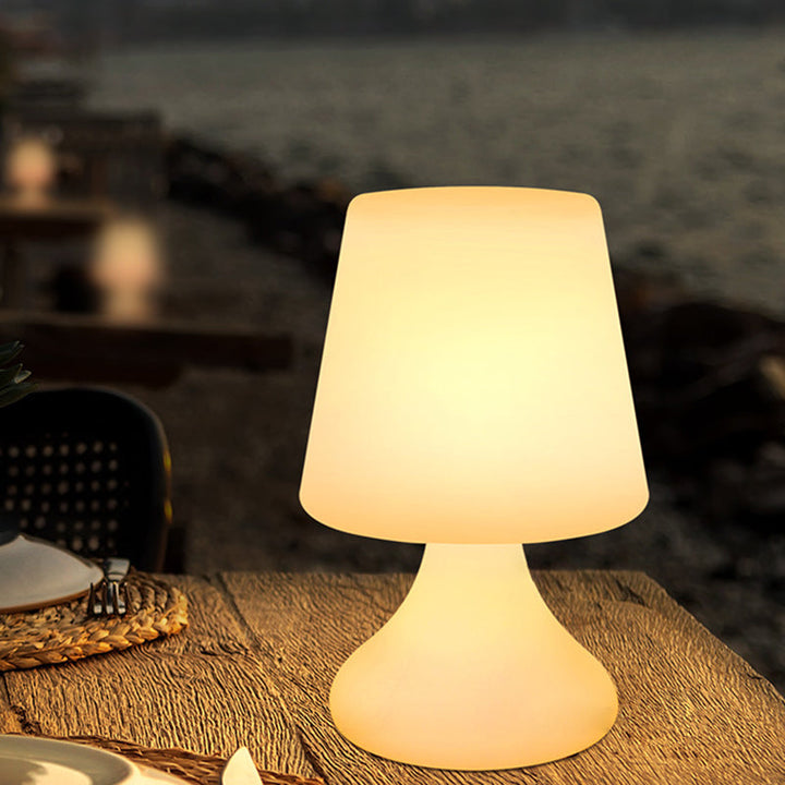 Moderne minimalistisk PE-koppform USB LED bordlampe nattlys for utendørs patio | Luvikno