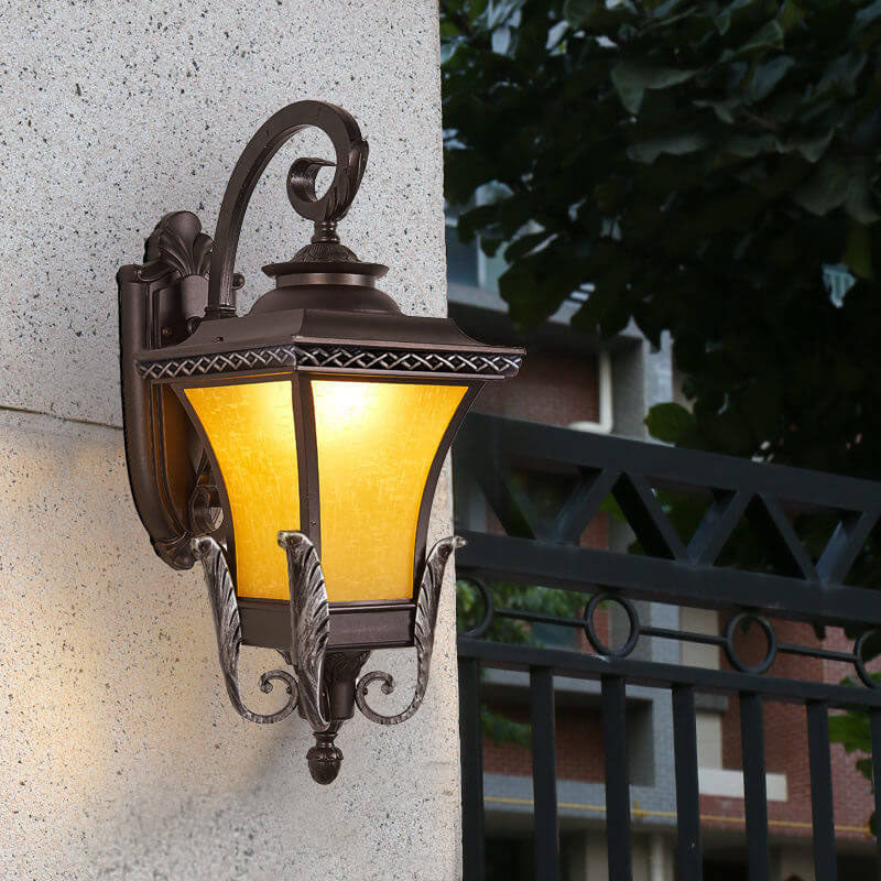 Europeisk Vintage Utendørs Firkantet Bur Aluminium Glass 1-Lys Vegglys | Luvikno