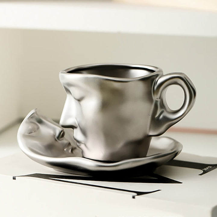 Metall Berørende Ansikt Kreativ Keramikk Kyss Kaffe Kopp, Kunstnerisk Stemning Mugge & Underkop Sett | Luvikno