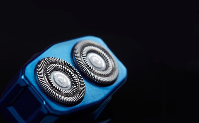 Luvikno | LuxRazor Elite Travel Charger | Kompakt magnetisk design for enkel barbering på farten