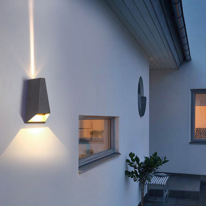 Utendørs moderne søylegeometri LED vanntett vegglampe | Luvikno