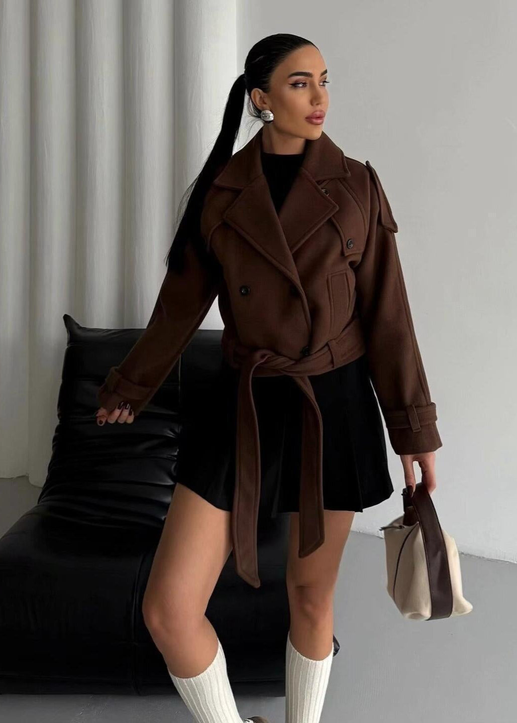 Luvik | Forkortet belte-ull trenchcoat