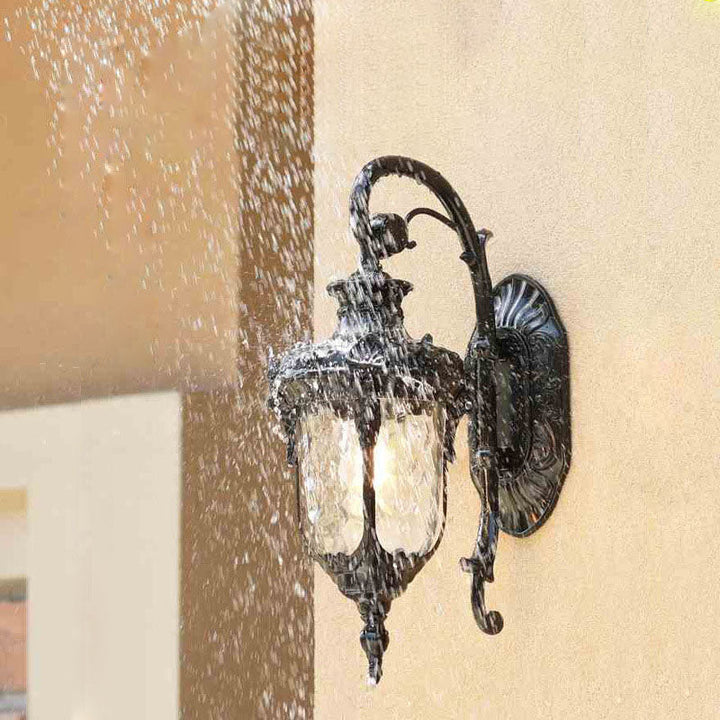 Tradisjonell europeisk sylinderlanterne aluminium glass 1-lys utendørs veggmontert lampe for utendørs patio | Luvikno
