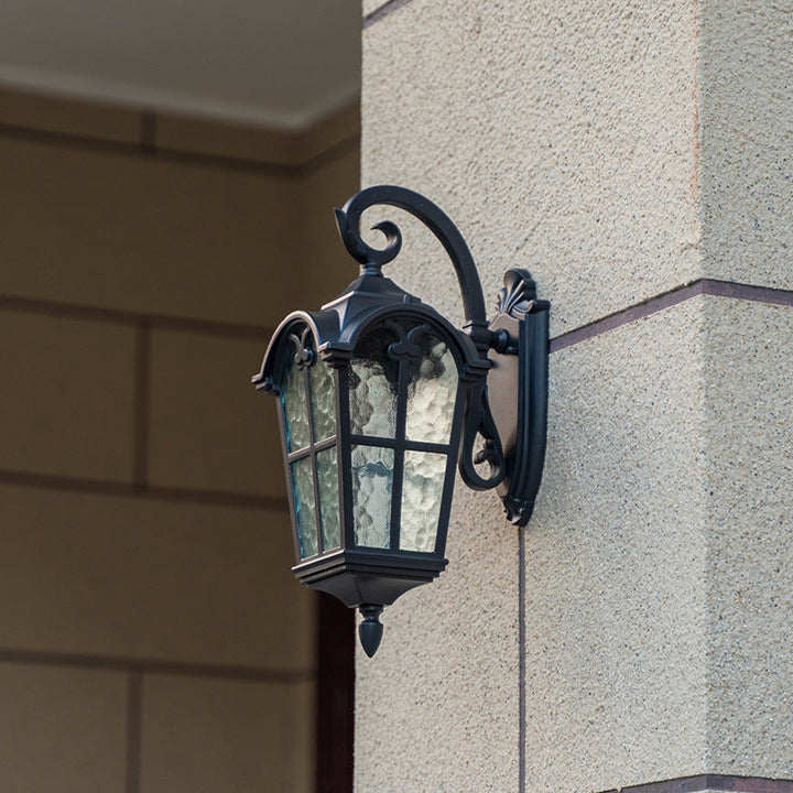 Tradisjonell europeisk kvadrilateral vindusformet aluminiums glass 1-lyskilde vegglampe for utendørs patio | Luvikno