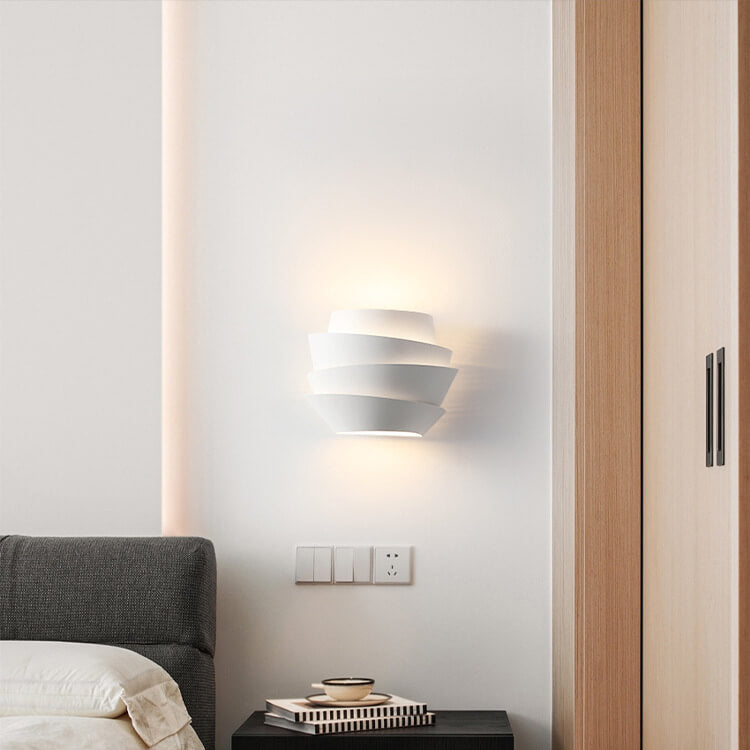 Skandinavisk Vegglampe med Doble Lyspunkt - NordGlow | Luvikno