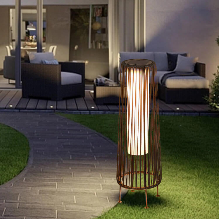 Moderne Minimalistiske Solvannavvisende Runde Vertikale Trekkstrippe Jern Rattan LED Stående Gulvlampe For Utendørs Patio | Luvikno