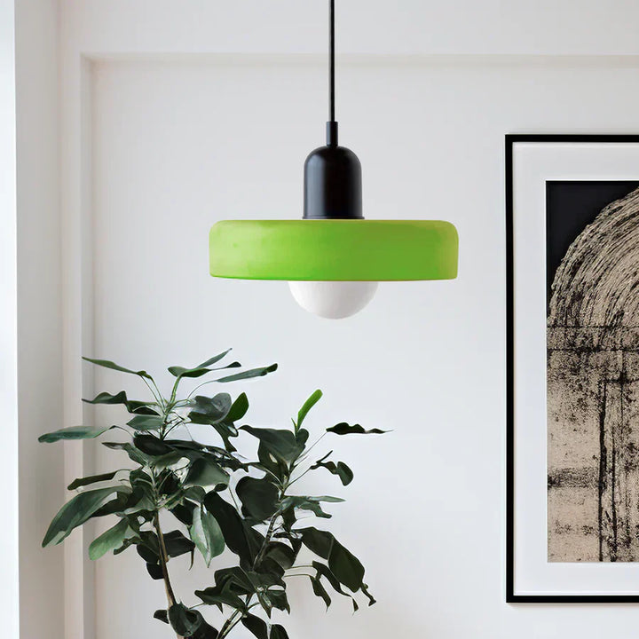 Skandinavisk Pendellampe for Stue og Spisestue – Minimalistisk Design med Justerbar Høyde – Glass | Luvikno