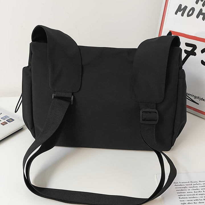 UrbanLiner Nylon Budveske – Svart Skulderbag med Glidelås for Daglig Bruk | Luvikno