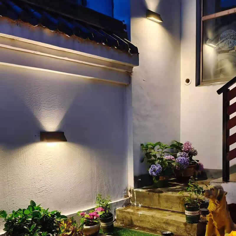 Utendørs solbelyst vanntett rektangulær skrå LED terrassevegglampe | Luvikno
