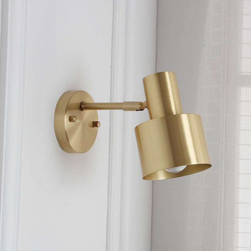 Moderne Gullvegglampe - Minimalistisk Metalldesign for Luksuriøse Interiører | Luvikno