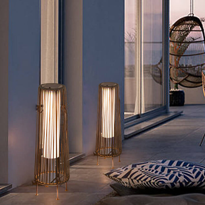Moderne Minimalistiske Solvannavvisende Runde Vertikale Trekkstrippe Jern Rattan LED Stående Gulvlampe For Utendørs Patio | Luvikno