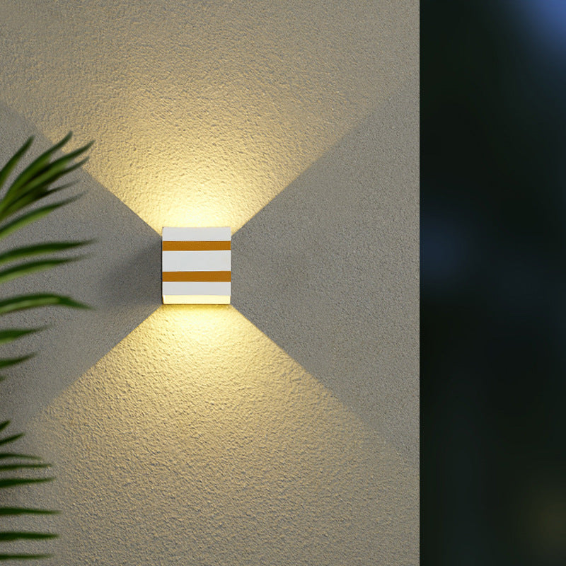 Utendørs minimalistisk firkantet kube aluminiums vanntett LED vegglampe | Luvikno