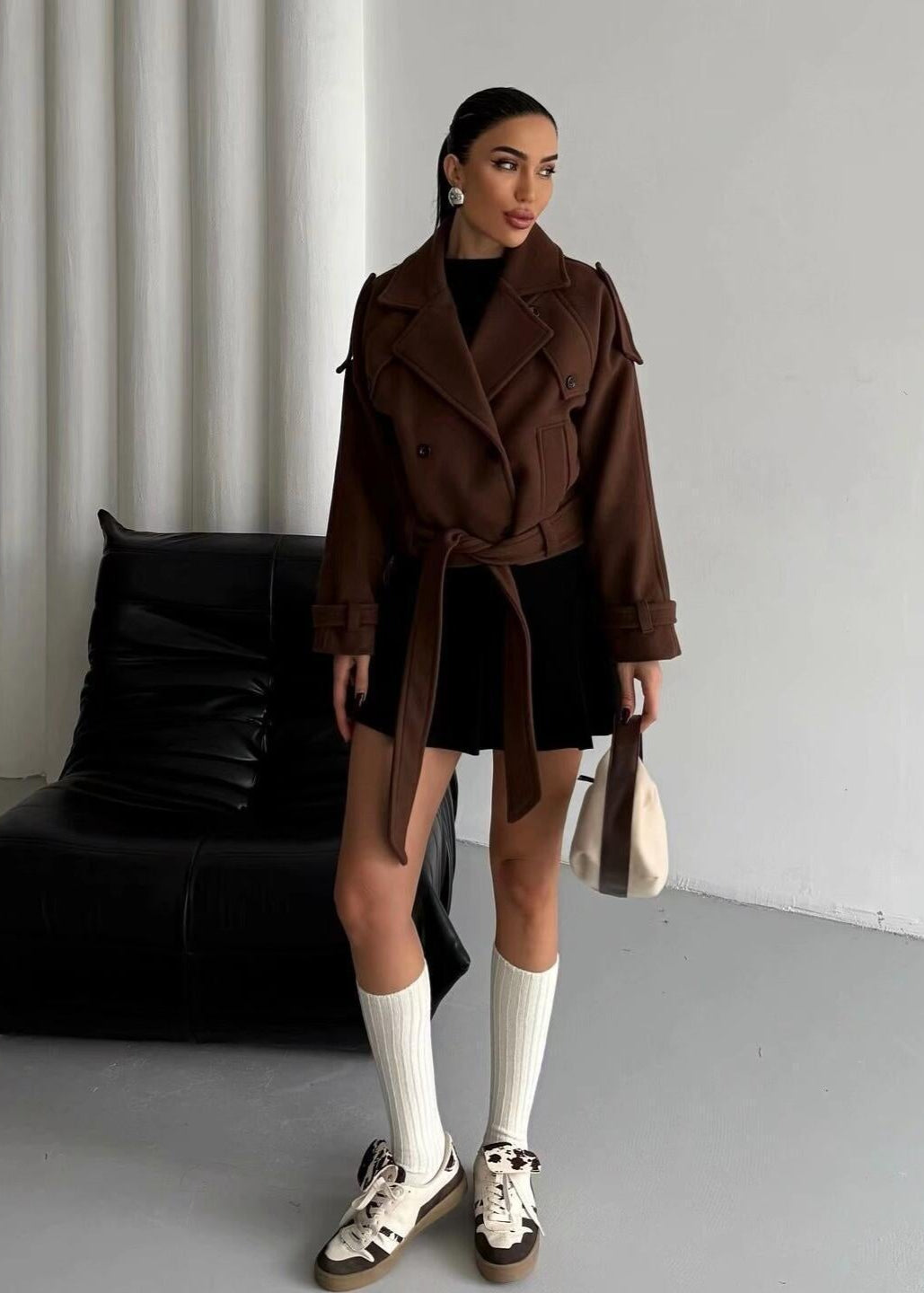 Luvik | Forkortet belte-ull trenchcoat