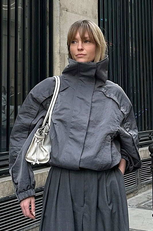 Luvik | Harmaa Korkea Kaulustakki