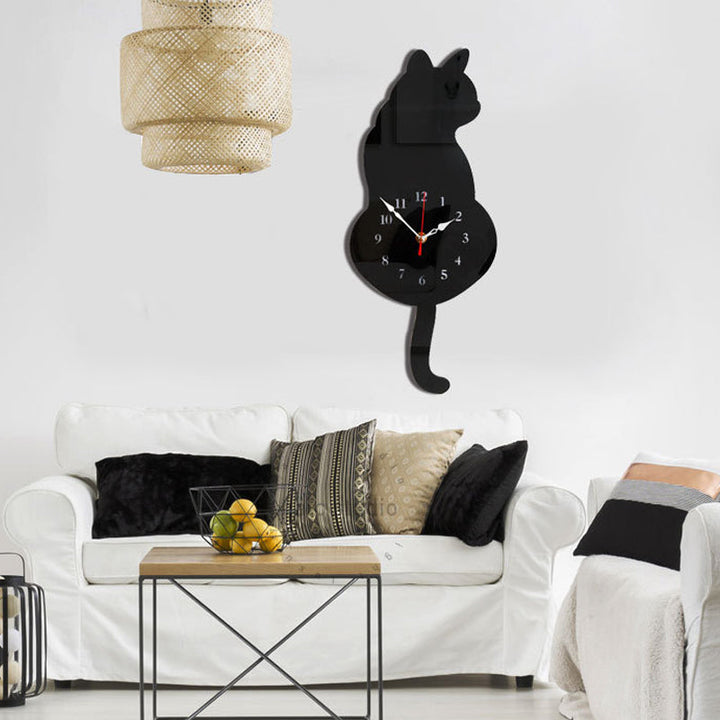 Nordic Cat Viftende Hale Veggklokke | Luvikno