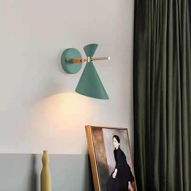 Luvikno | NordicElegance Vegglampe - Minimalistisk hornformet LED vegglampe