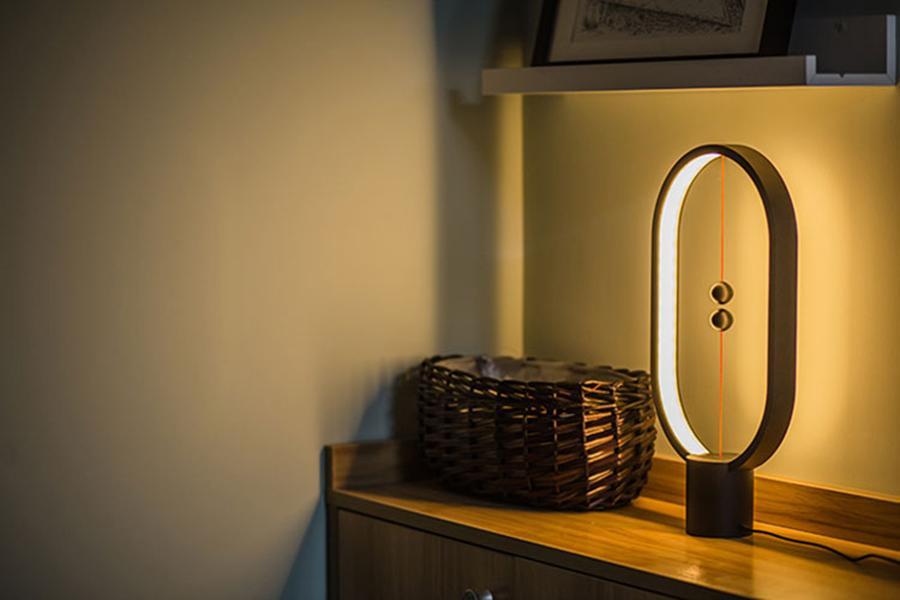 Tao - Moderne Nordisk Magnetisk Balans LED Lampe | Luvikno