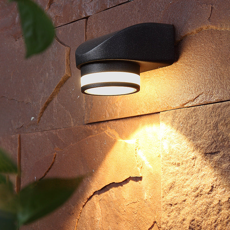 Moderne Sylinderformet Die-Cast Aluminium LED Vanntett Utendørs Hage Vegglampe | Luvikno