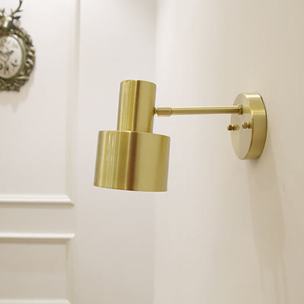 Moderne Gullvegglampe - Minimalistisk Metalldesign for Luksuriøse Interiører | Luvikno
