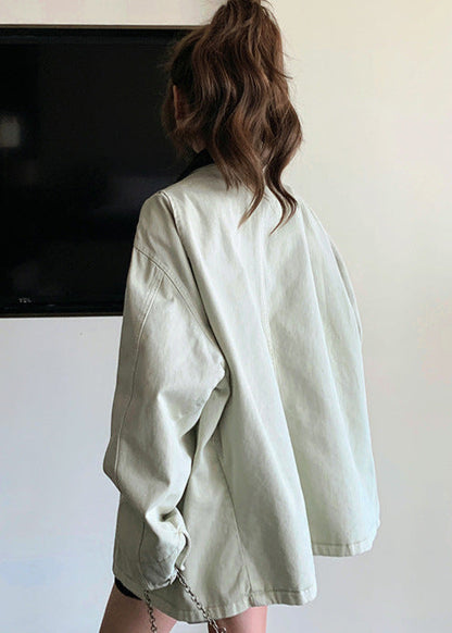 Luvik | Ease - Plus Size Napakka Napillinen Yksityiskohtajakku