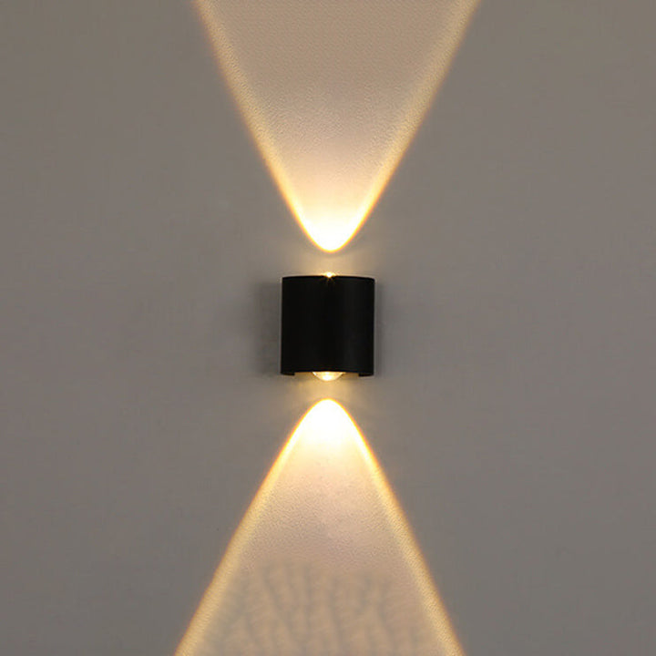 Moderne utendørs bue opp og ned spotlight LED utendørs vanntett vegglampe | Luvikno