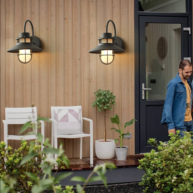 Utendørs Vanntett Jernkropp 1-Lys Utendørs Vegglampe | Luvikno