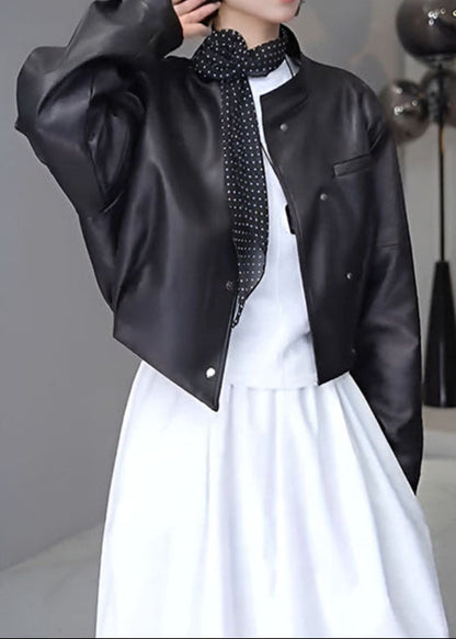 Luvik | Muse - Lyhyt Keinotekoinen Nahka Napitus Takki