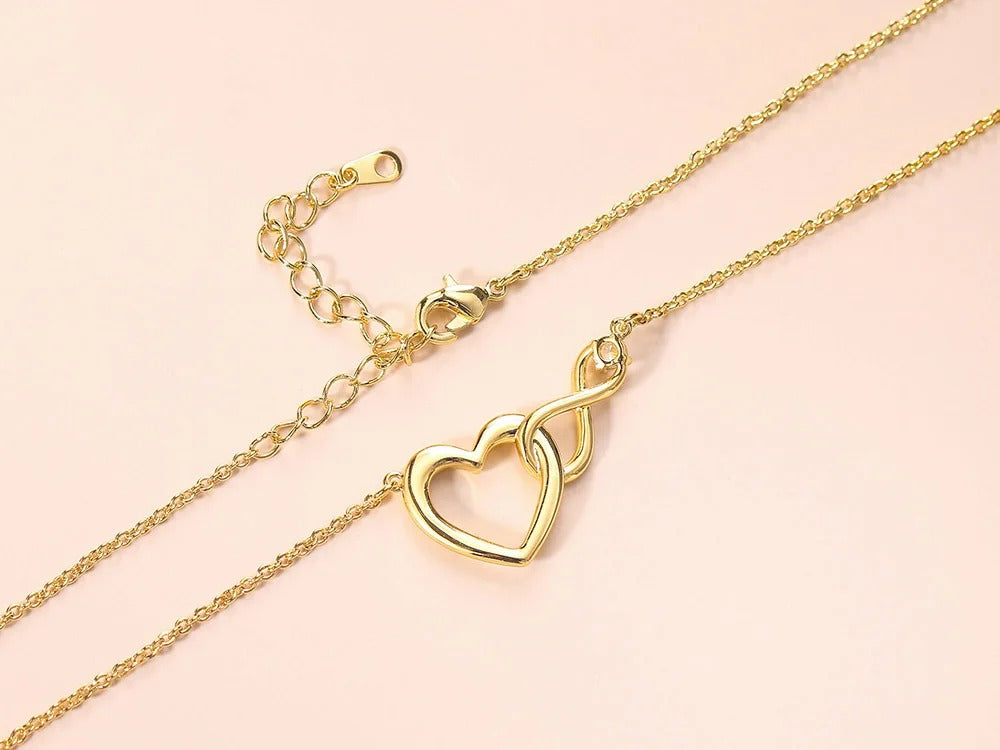 HeartBond Necklace – Tidløst Smykke av Knyttet Kjærlighet Luvikno