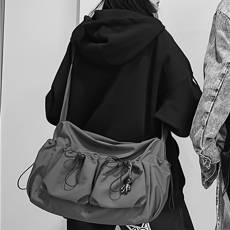 UrbanLiner Nylon Budveske – Svart Skulderbag med Glidelås for Daglig Bruk | Luvikno