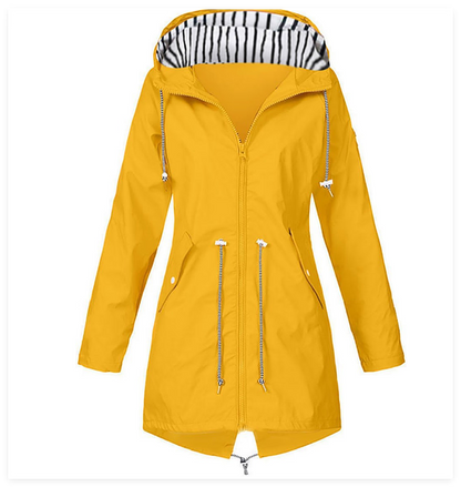 Vesitiivis takki hupulla