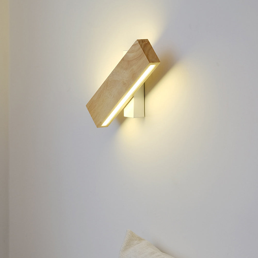 Vegglampe med roterbar tre LED-design Luvikno