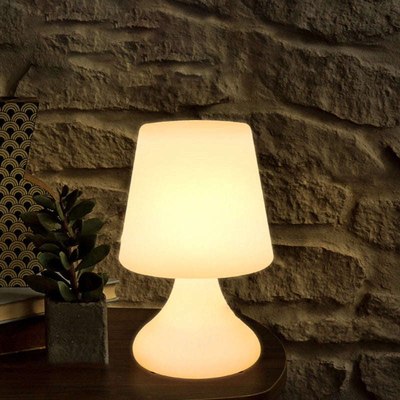 Moderne minimalistisk PE-koppform USB LED bordlampe nattlys for utendørs patio | Luvikno