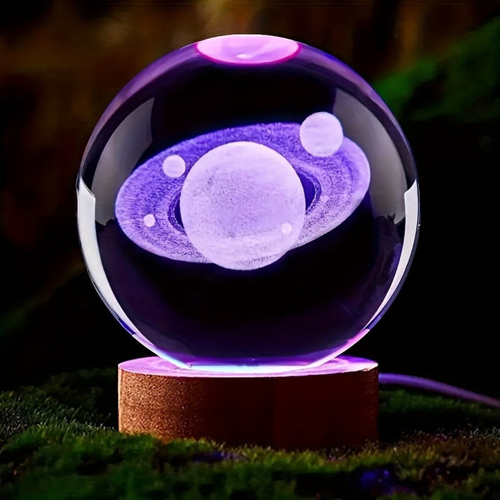 LumiSphere - Luksus 3D Krystall Bordlampe med Trebase Luvikno