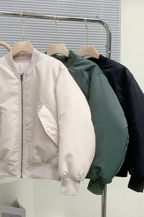 Luvik | Kauluksen paksuuntunut yhden puolen lentotakki baseballtakki