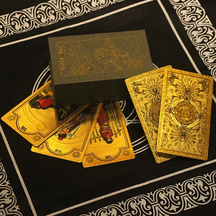 Luvikno | Utforsk den mystiske verden av tarot Gullfarget tarot