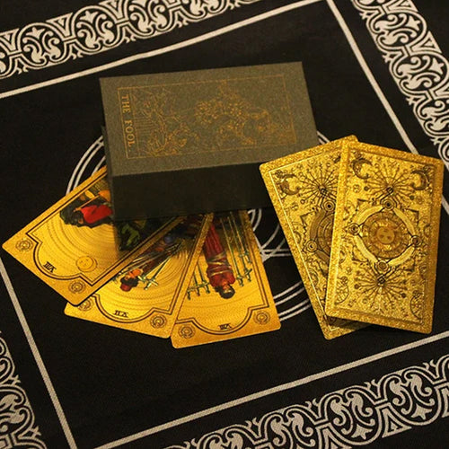 Luvikno | Utforsk den mystiske verden av tarot Gullfarget tarot